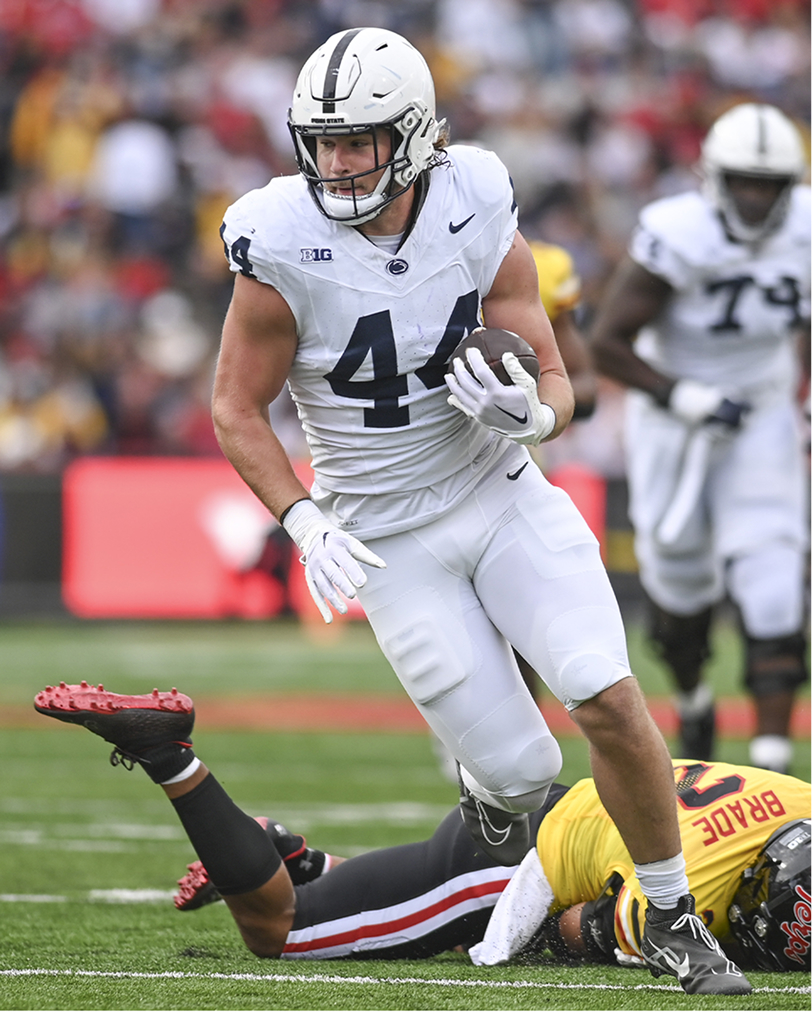 Tyler Warren running